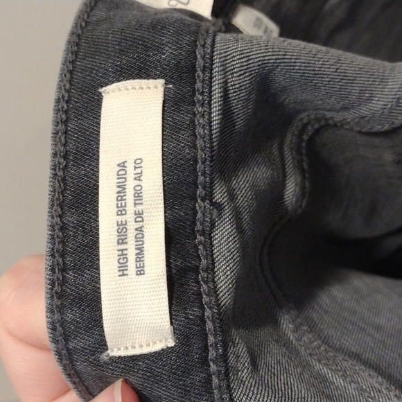 NWT Universal Thread Gray Denim High Rise Bermuda Shorts Size 16/33R-Raw Hem - Picture 6 of 8